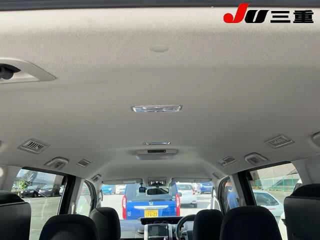 Toyota NOAH 2013 7206800-12