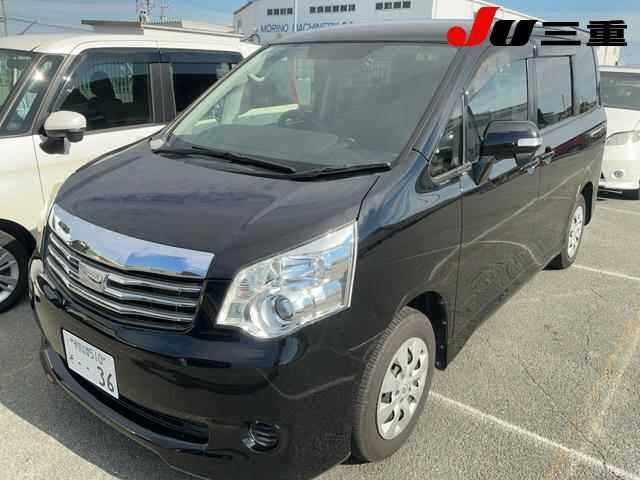 Toyota NOAH 2013 7206800-9