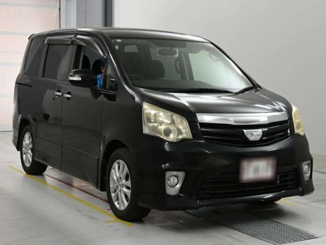 Toyota NOAH 2012 7206823-5