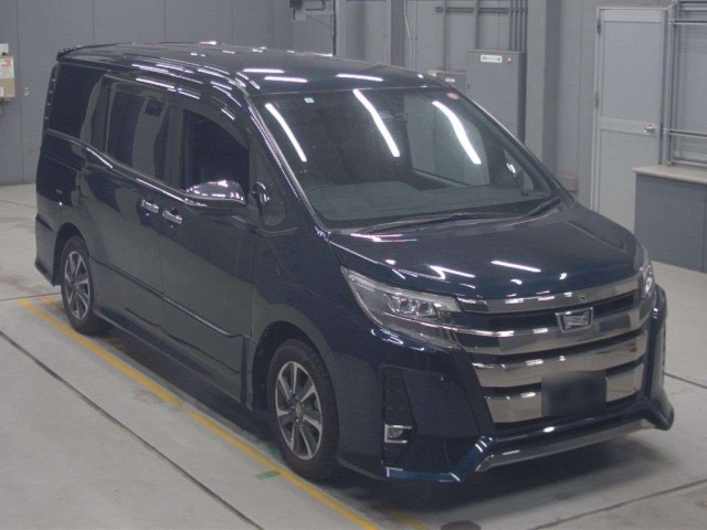 Toyota NOAH 2021 7206851-5