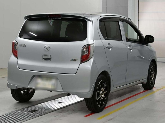 Toyota PIXIS EPOCH 2013 7234715-1