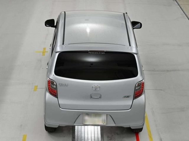 Toyota PIXIS EPOCH 2013 7234715-8