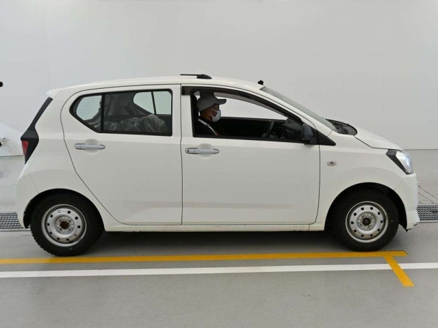 Toyota PIXIS EPOCH 2019 7234719-3