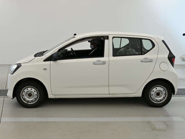 Toyota PIXIS EPOCH 2019 7234719-4
