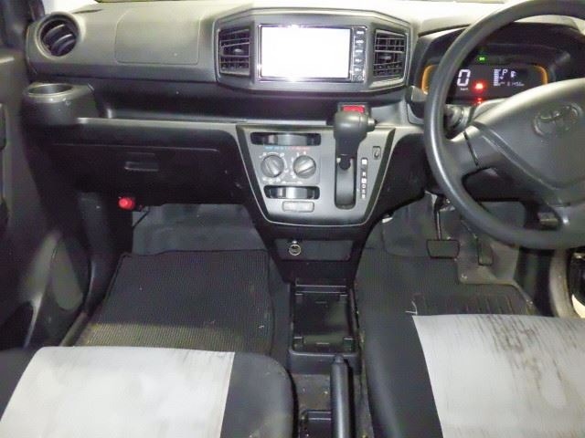 Toyota PIXIS EPOCH 2021 7234720-4
