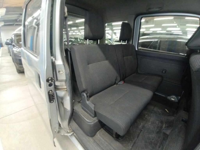 Toyota PIXIS VAN 2018 7231163-12