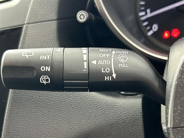 Mazda PREMACY 2015 7211348-3