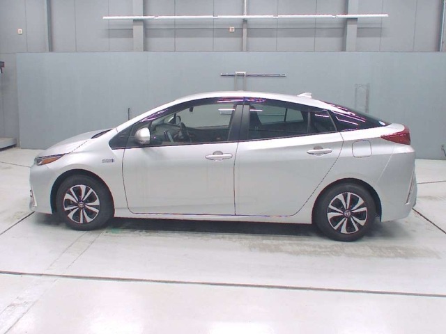 Toyota PRIUS PHV 2021 7232235-4