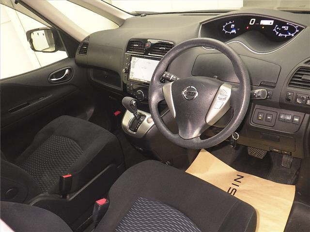 Nissan SERENA 2014 7233261-3
