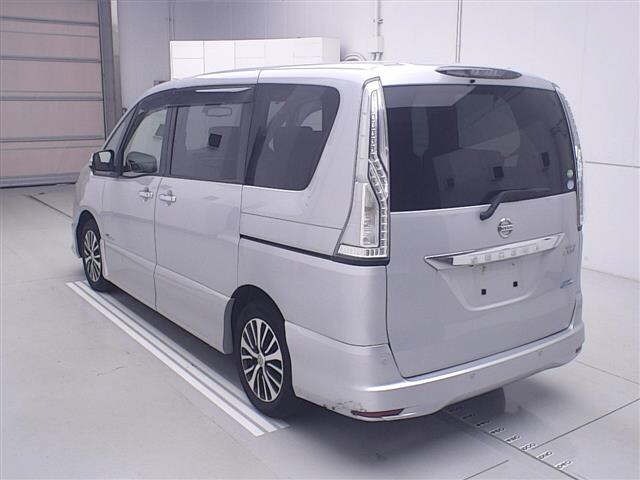 Nissan SERENA 2015 7233265-1