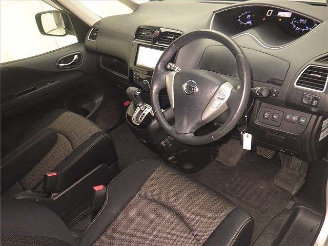 Nissan SERENA 2015 7233265-3