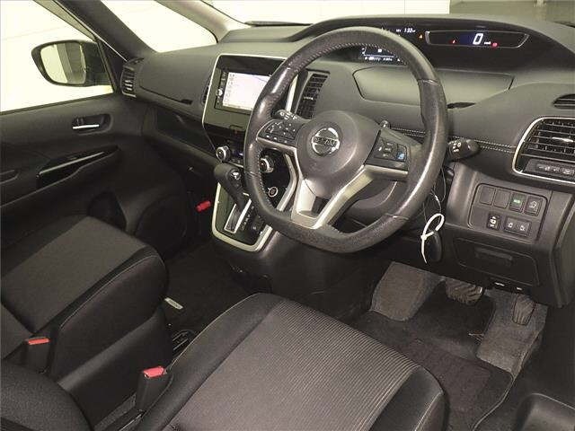 Nissan SERENA 2017 7233267-3