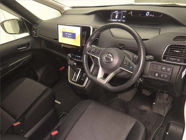 Nissan SERENA 2017 7233272-3