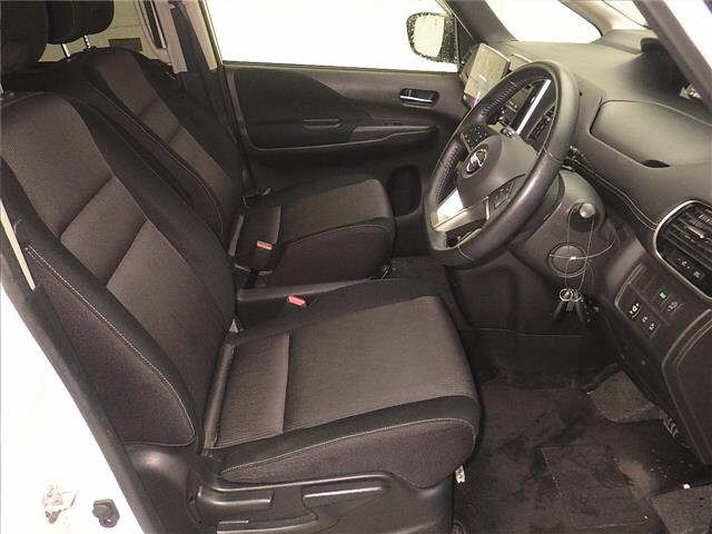 Nissan SERENA 2017 7233272-5