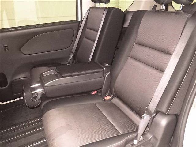Nissan SERENA 2017 7233272-7
