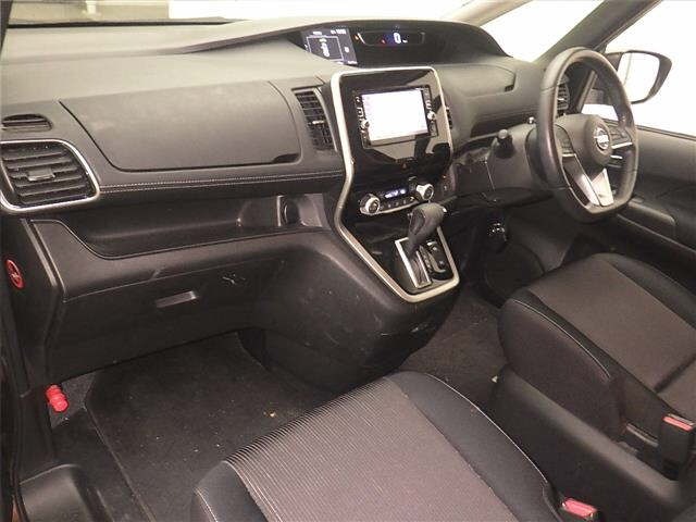 Nissan SERENA 2017 7233281-4