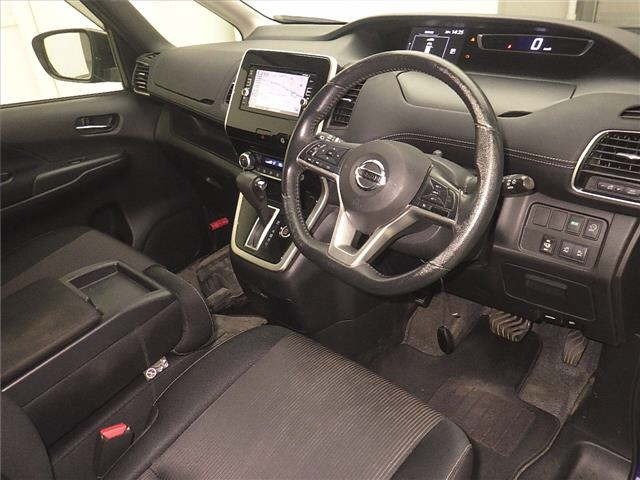 Nissan SERENA 2016 7233290-3