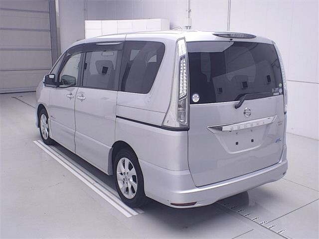 Nissan SERENA 2013 7233291-1