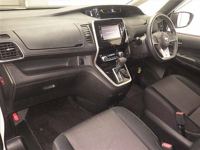 Nissan SERENA 2017 7233292-4
