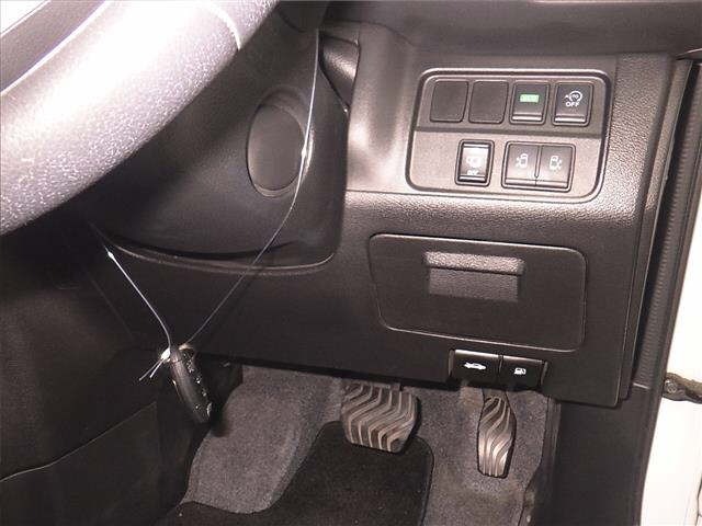 Nissan SERENA 2017 7233292-9