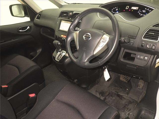 Nissan SERENA 2011 7233295-3