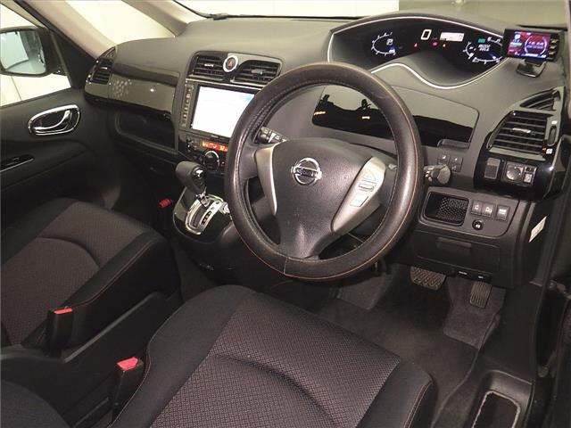 Nissan SERENA 2013 7233298-3