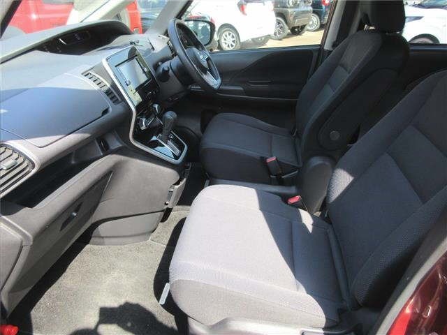 Nissan SERENA 2017 7233300-4