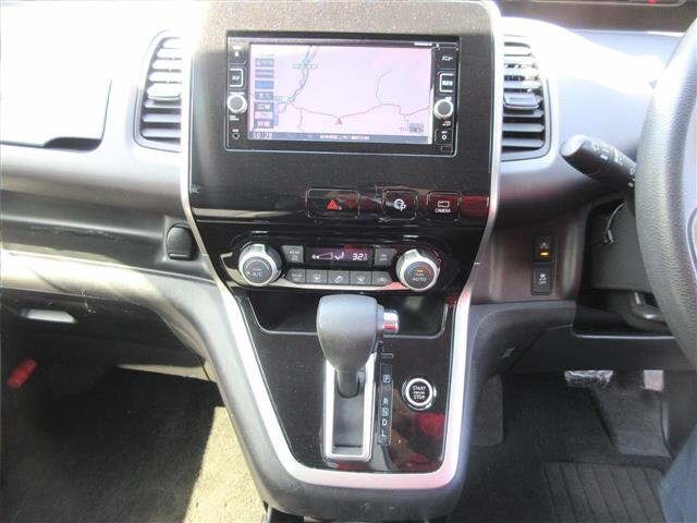 Nissan SERENA 2017 7233300-5