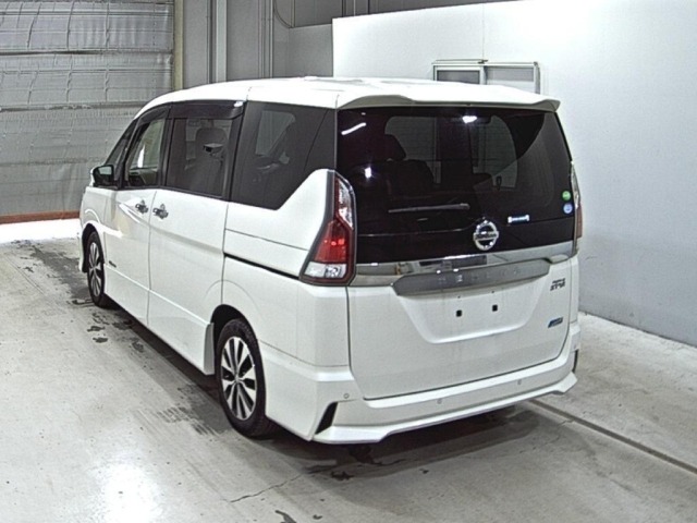 Nissan SERENA 2018 7233302-1