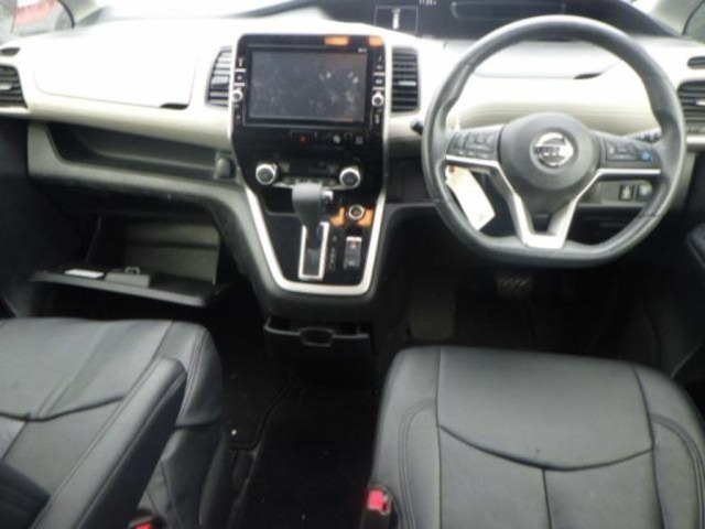 Nissan SERENA 2017 7233307-3