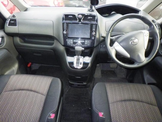 Nissan SERENA 2015 7233308-3