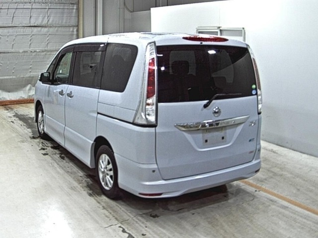 Nissan SERENA 2013 7233318-1