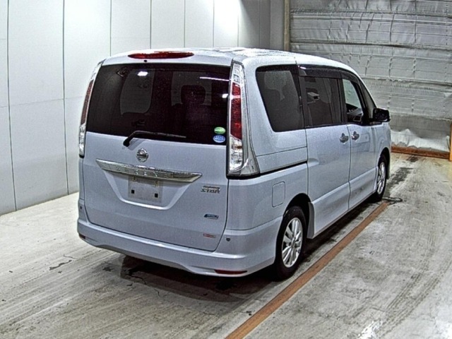 Nissan SERENA 2013 7233318-5