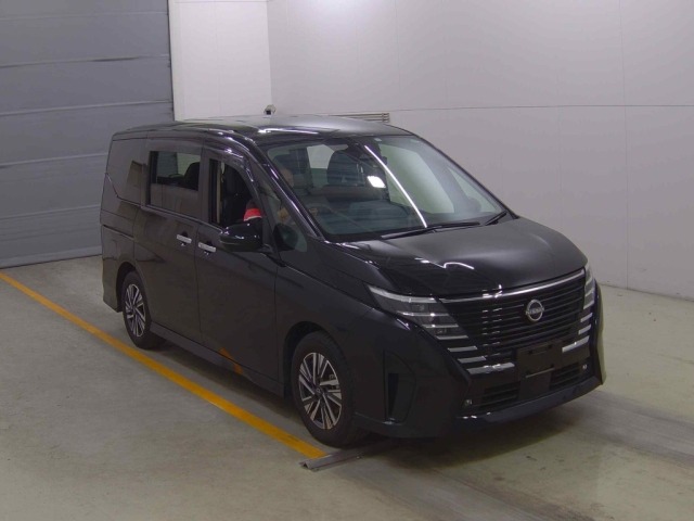 Nissan SERENA 2023 7233332-0