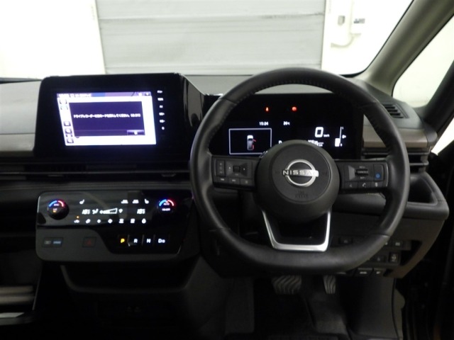 Nissan SERENA 2023 7233332-5