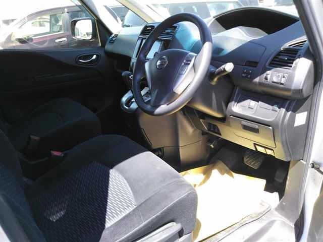Nissan SERENA 2015 7233355-3