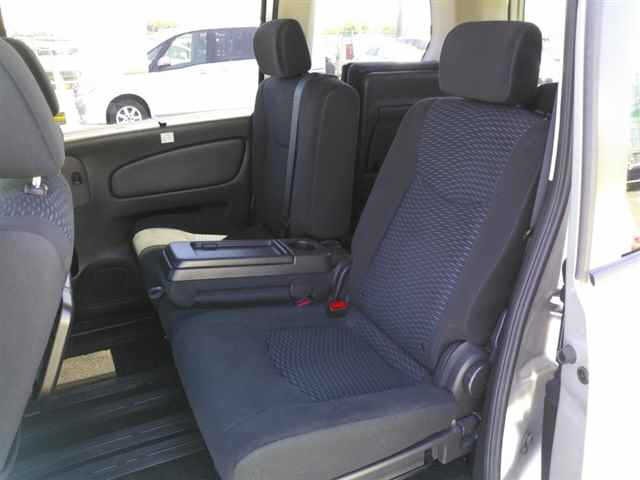 Nissan SERENA 2015 7233355-9