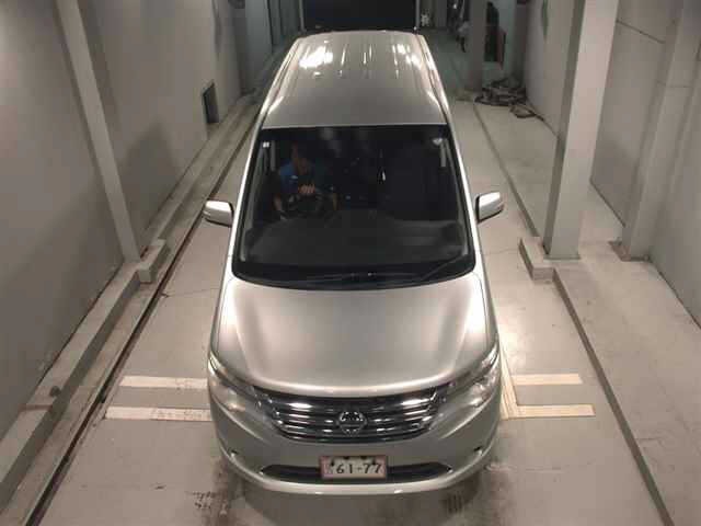 Nissan SERENA 2014 7233356-6