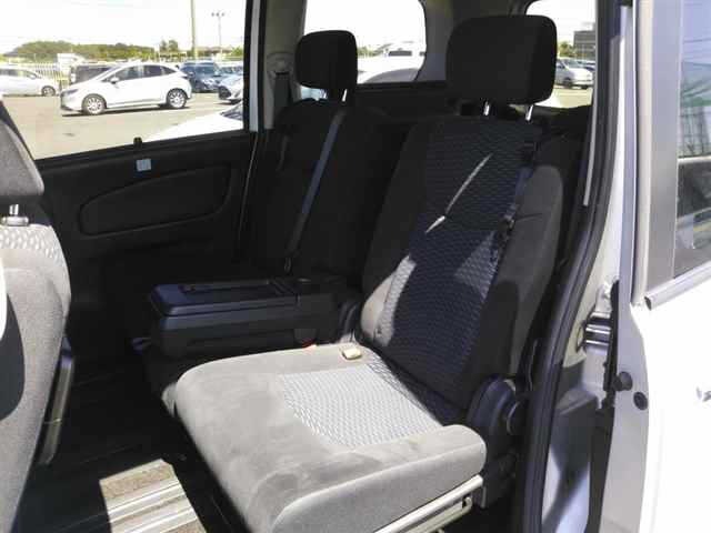 Nissan SERENA 2014 7233356-9