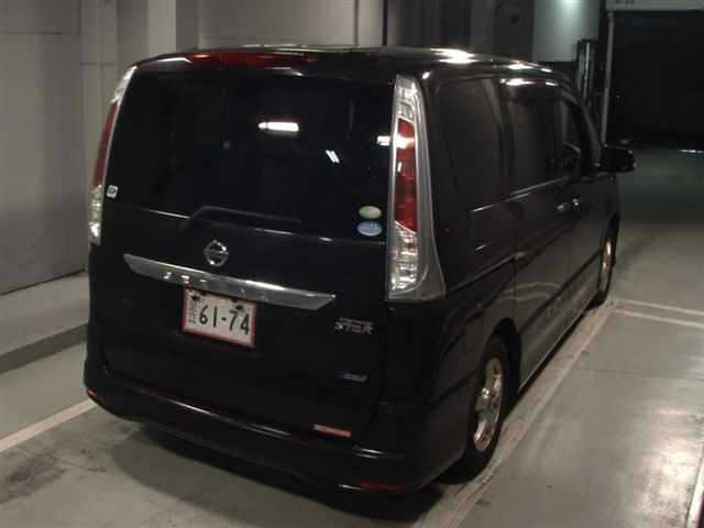 Nissan SERENA 2011 7233370-5