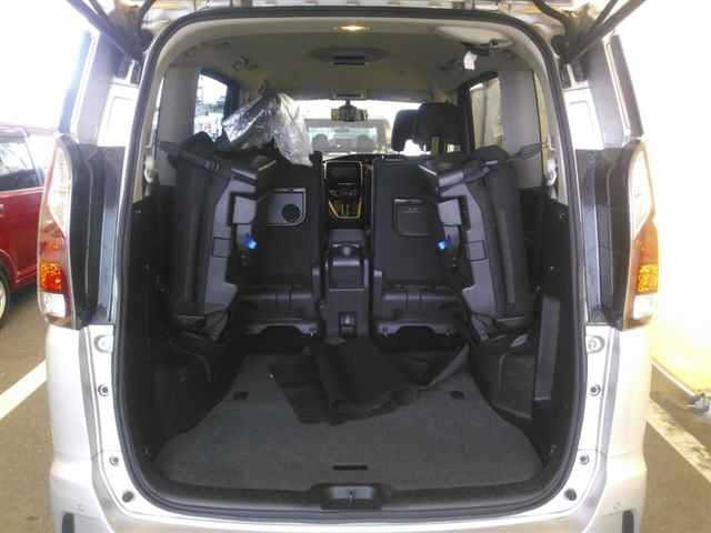 Nissan SERENA 2019 7233371-10