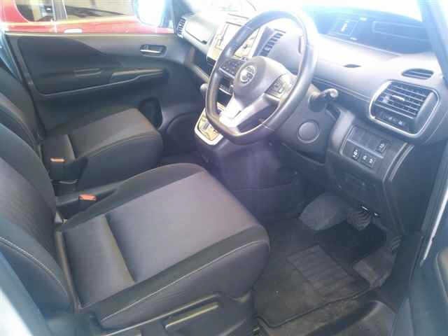 Nissan SERENA 2019 7233371-3