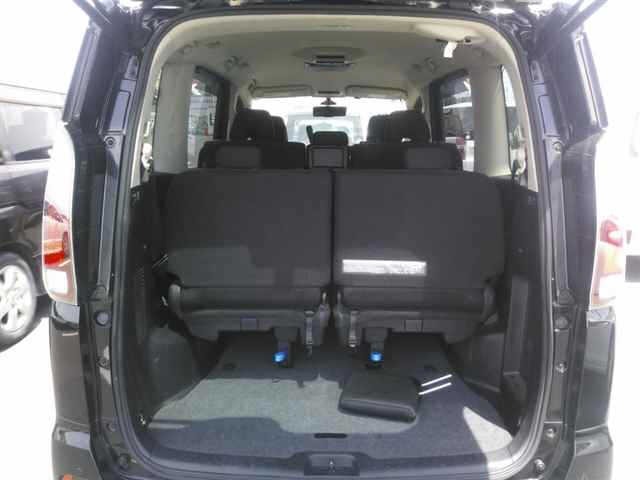 Nissan SERENA 2017 7233373-10