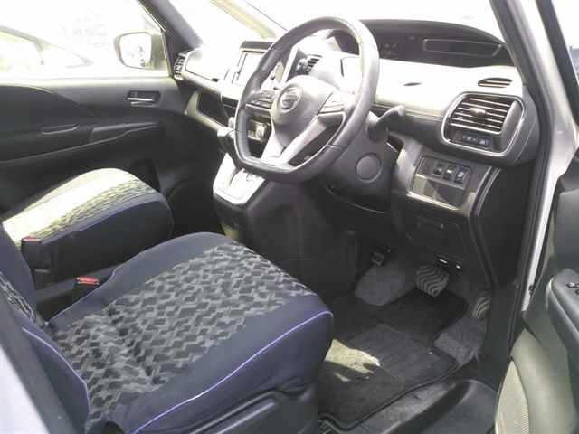 Nissan SERENA 2018 7233380-3