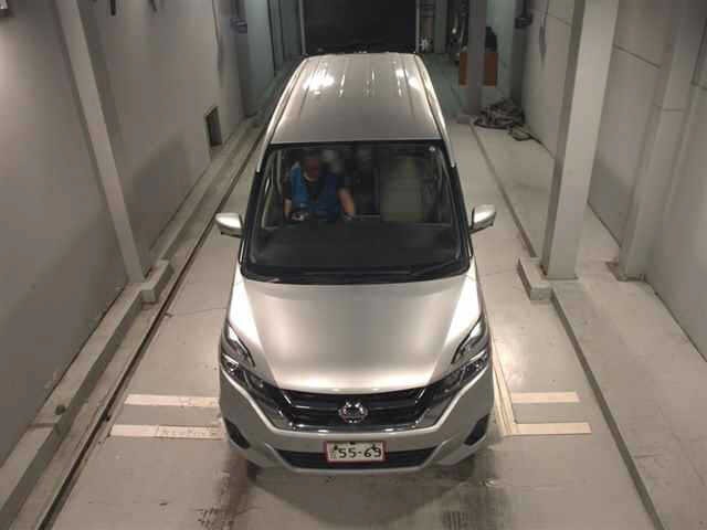 Nissan SERENA 2016 7233381-6