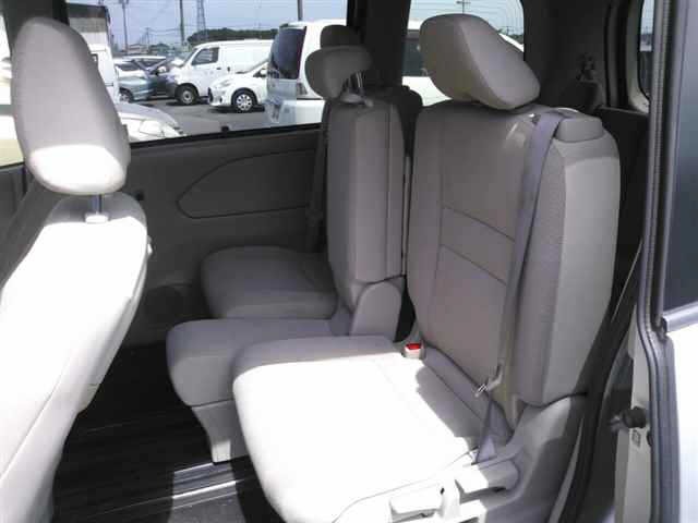 Nissan SERENA 2016 7233381-9