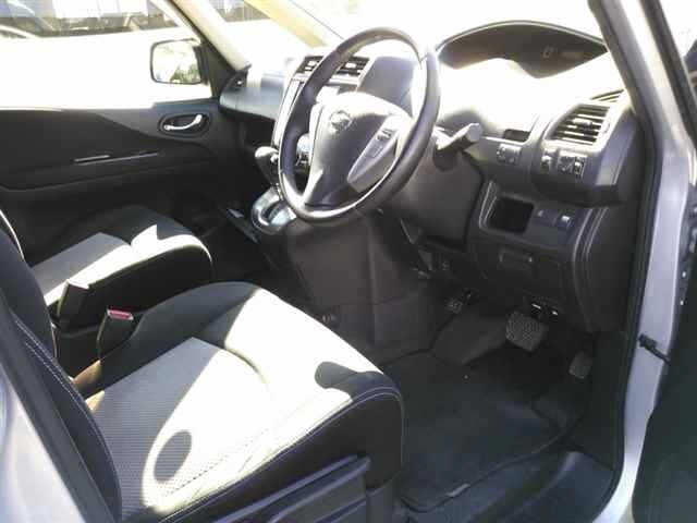 Nissan SERENA 2011 7233393-3
