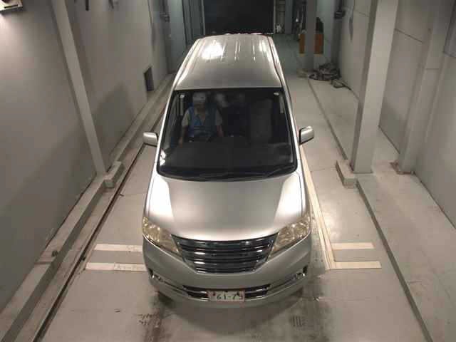 Nissan SERENA 2011 7233393-6