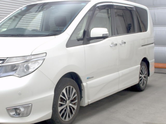 Nissan SERENA 2015 7233428-4