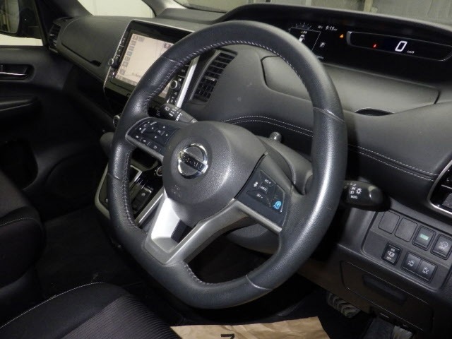 Nissan SERENA 2016 7233429-3